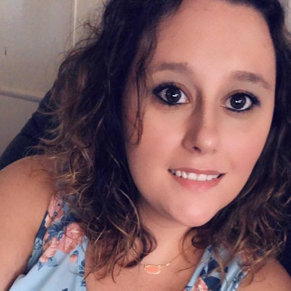 Meet your Posher, Ashleigh - Picture 1 of 1